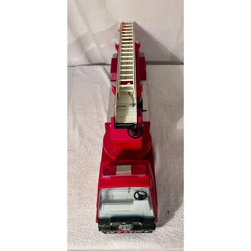 Vintage Nylint Aerial Hook-N-Ladder Fire Truck Toy 1980s Ladder Rescue Vehicle